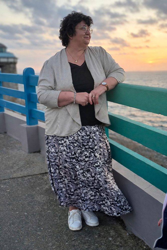 Amaya-35 Patron couture veste femme PDF formats A4 A0 projecteur